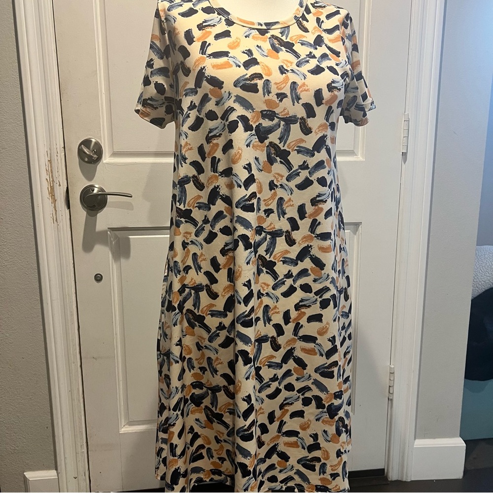 LuLaRoe Cream and Navy patterned Carly Dress